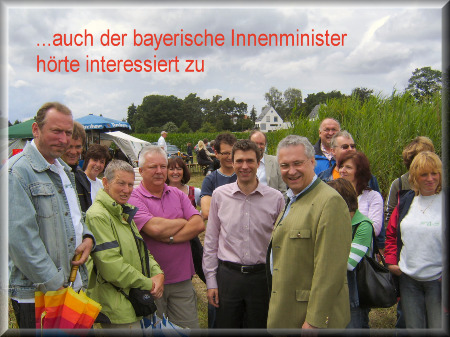 Innenminister Joachim Herrmann und die "Glockenclub-Radler"